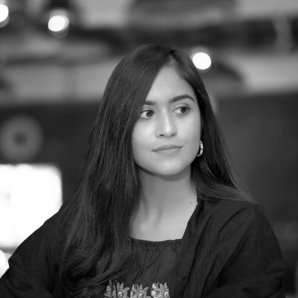 amna-about amna-muqeem-co-founder-specially-fried-team